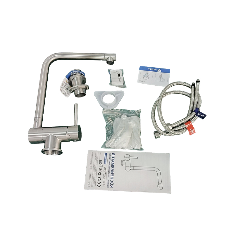 How can the design of a kitchen faucets' spout prevent water from splashing?